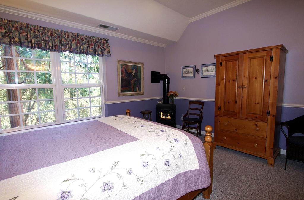Mccaffrey House Bed And Breakfast Inn Twain Harte Ruang foto