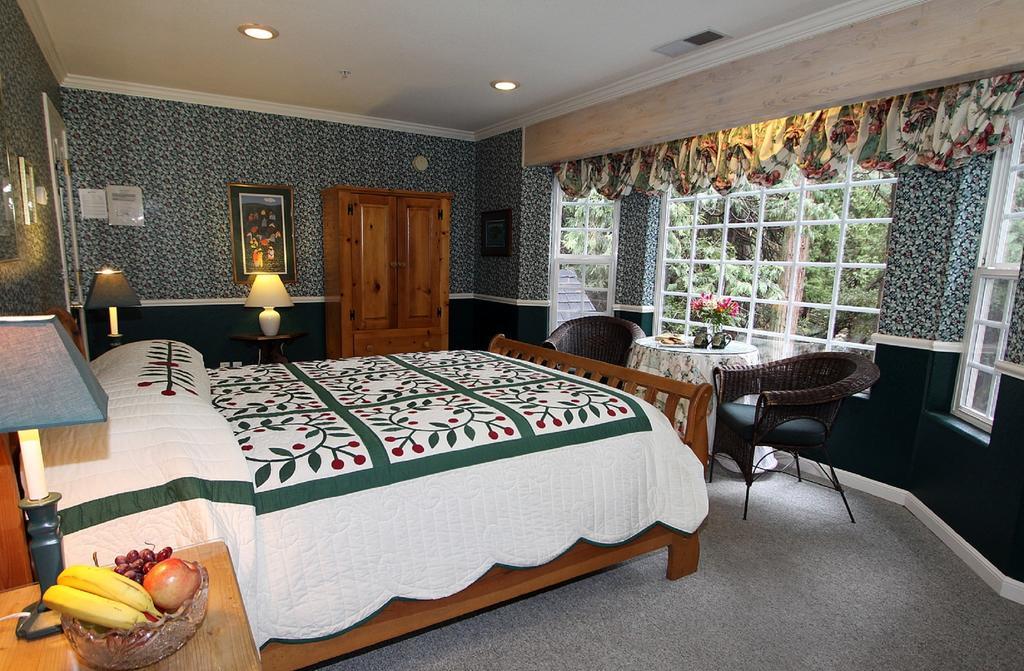 Mccaffrey House Bed And Breakfast Inn Twain Harte Ruang foto