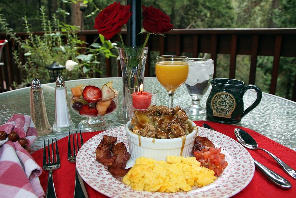 Mccaffrey House Bed And Breakfast Inn Twain Harte Bagian luar foto