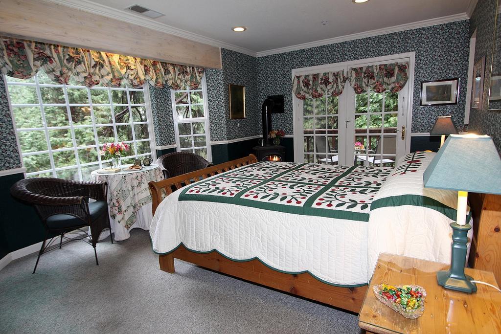 Mccaffrey House Bed And Breakfast Inn Twain Harte Ruang foto